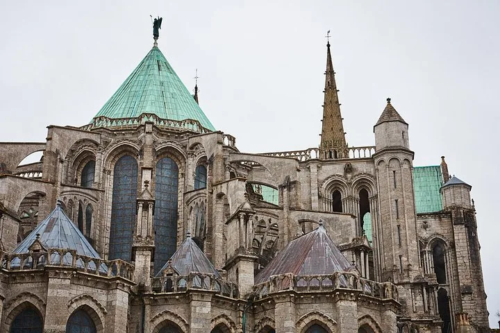 Exterior view of Chartres Cathedral's intricate Gothic architecture